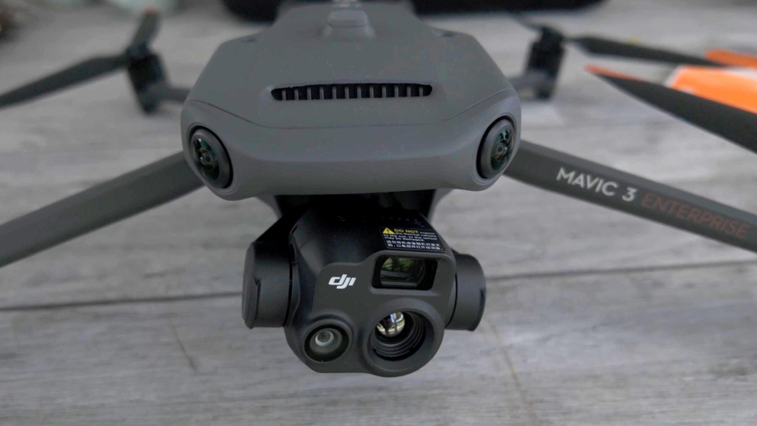 Drohne mit der besten Technologie für Kartierung von Landflächen und Vermessungen von Bauprojekten Drohne mit der besten Technologie für Kartierung von Landflächen und Vermessungen von Bauprojekten